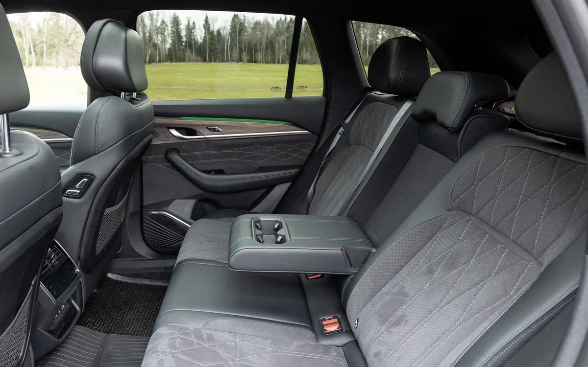 Geely Monjaro 22.webp
